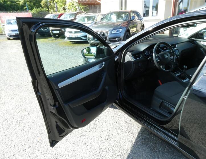 Škoda Octavia 16