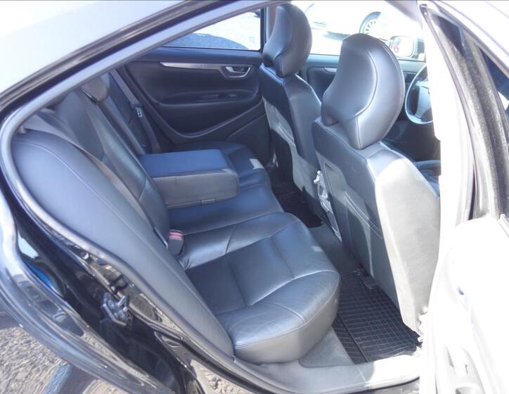 Volvo S60 13