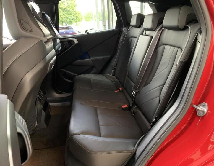 BMW X3 7
