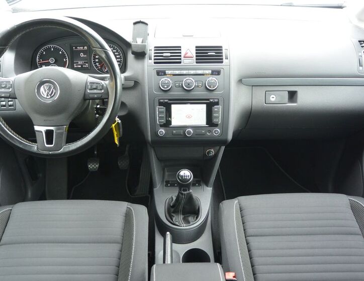 Volkswagen Touran 6