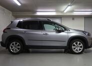 Peugeot 2008 4