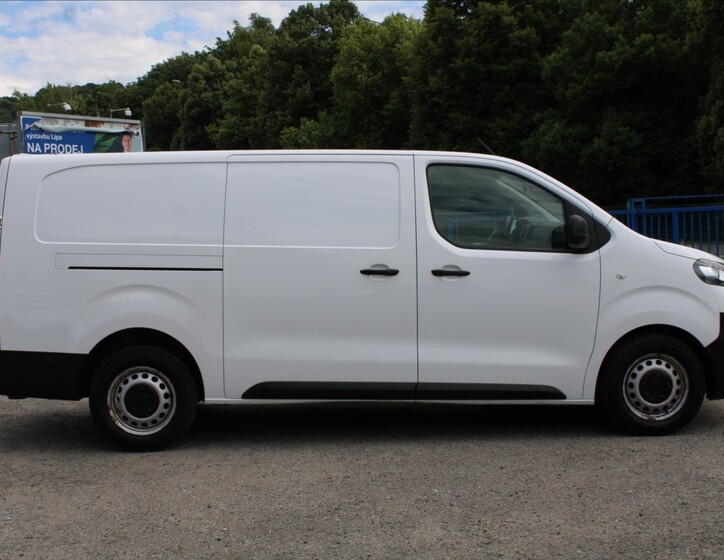 Opel Vivaro 4
