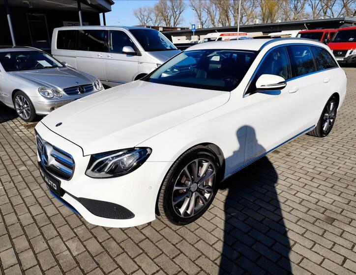 Mercedes-Benz Třídy E 1