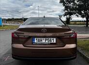 Toyota Camry 5