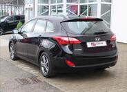Hyundai i30 4