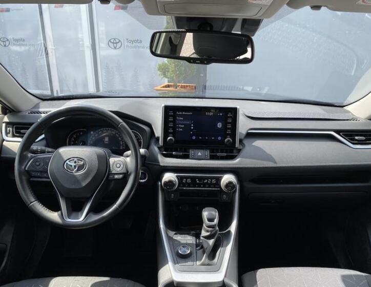 Toyota RAV4 12