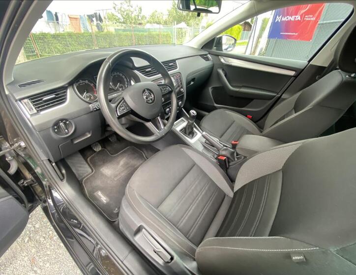 Škoda Octavia 16