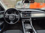 Jaguar XF 10
