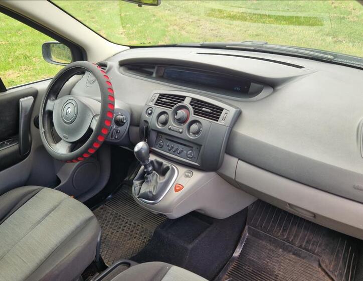 Renault Scénic 13