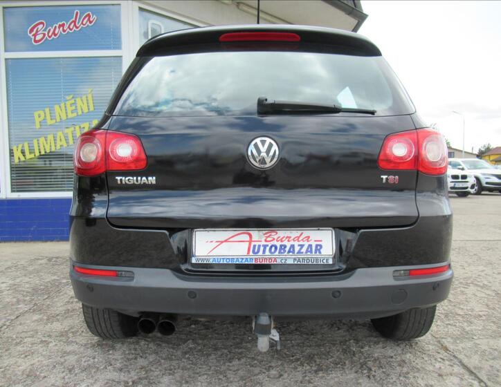 Volkswagen Tiguan 7