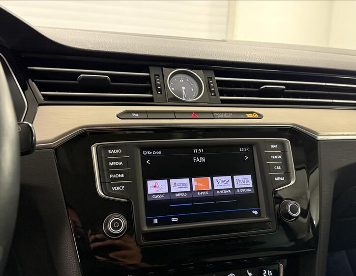 Volkswagen Passat 18