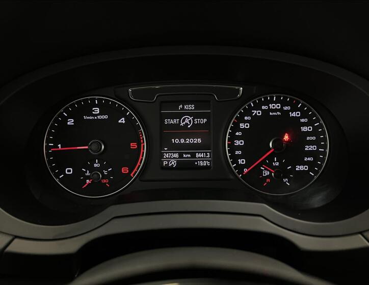 Audi Q3 12