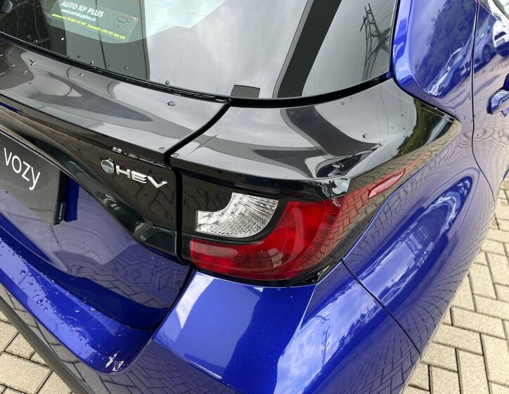 Toyota Yaris 11