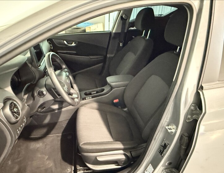 Hyundai Kona 7