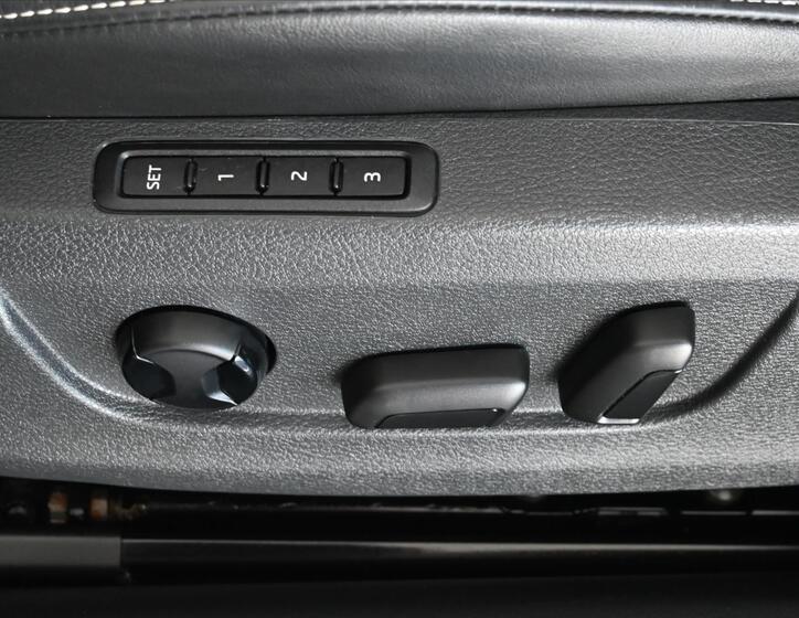 Škoda Superb 33
