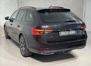 Škoda Superb 9