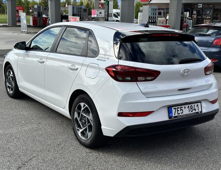 Hyundai i30 4