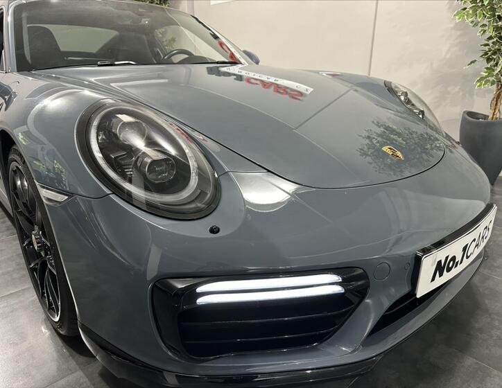 Porsche 911 30