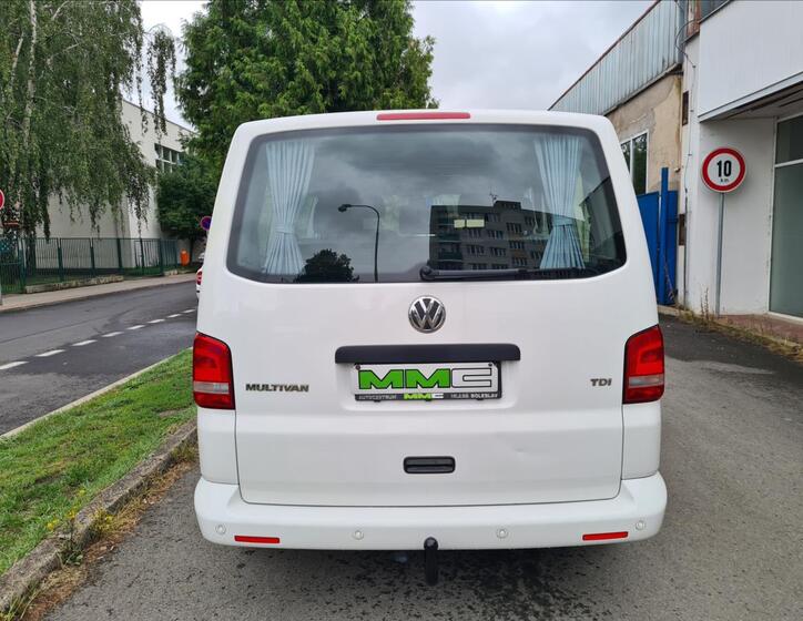 Volkswagen Multivan 5