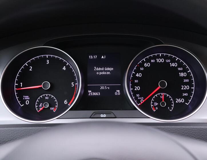 Volkswagen Golf 20