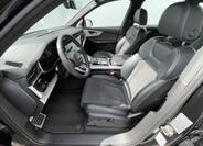 Audi Q7 4