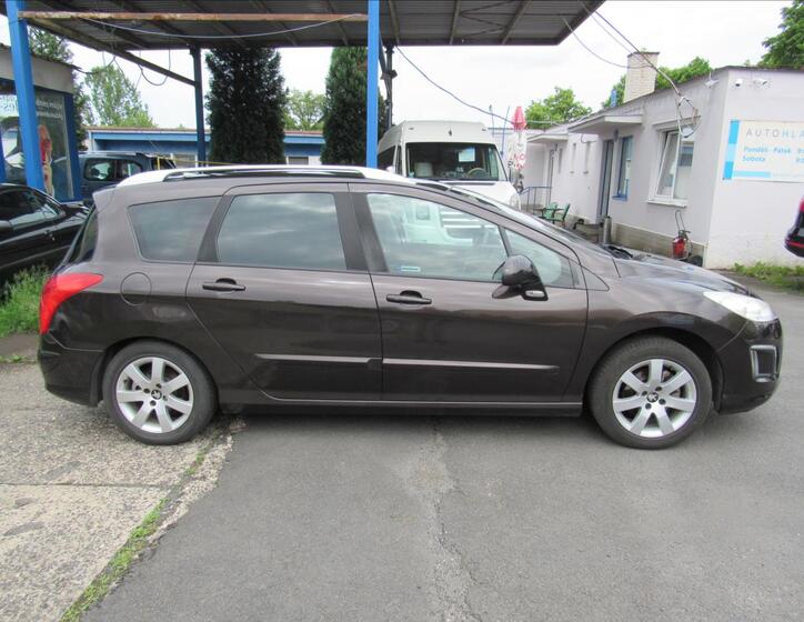 Peugeot 308 8