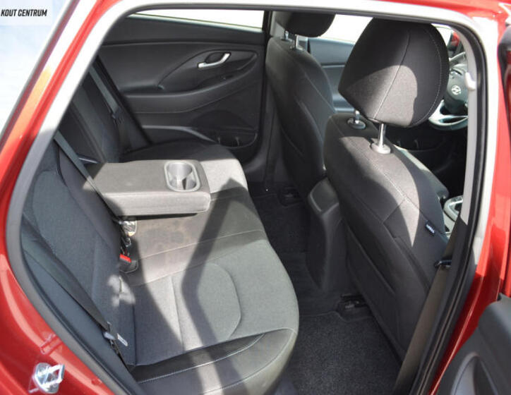Hyundai i30 14