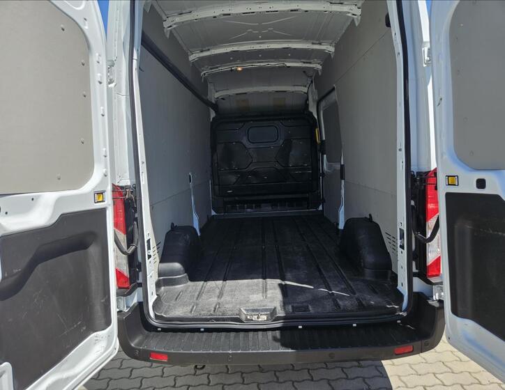 Ford Transit 4