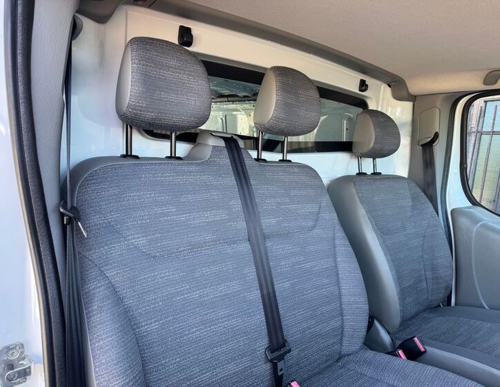 Renault Trafic 19