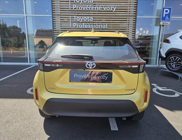 Toyota Yaris Cross 14