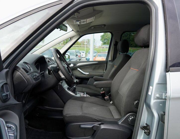 Ford Galaxy 20