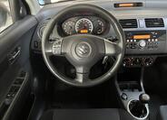 Suzuki Swift 12
