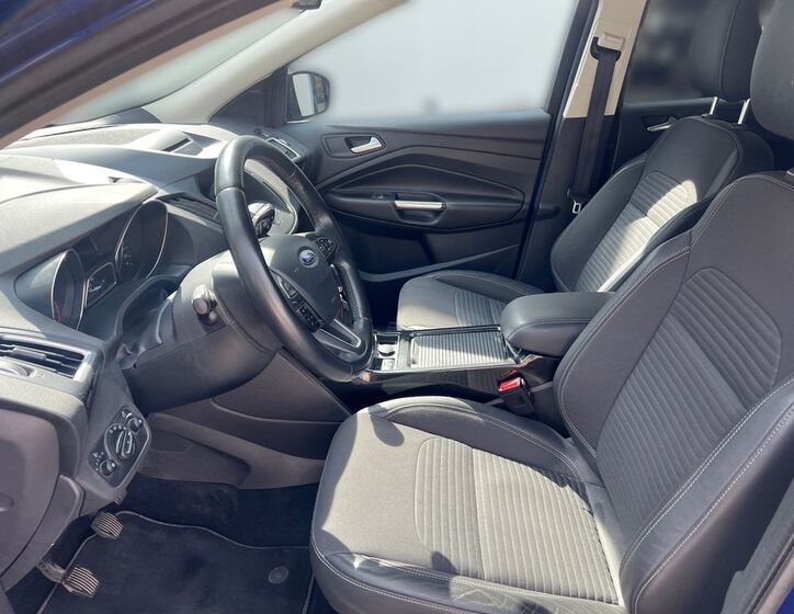 Ford Kuga 8