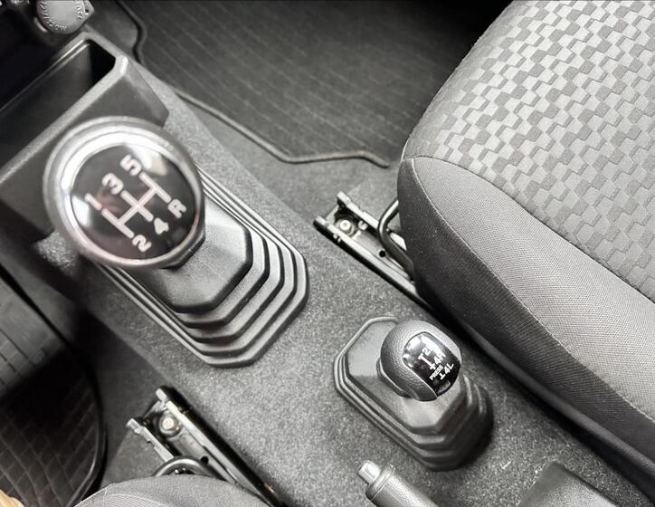 Suzuki Jimny 19