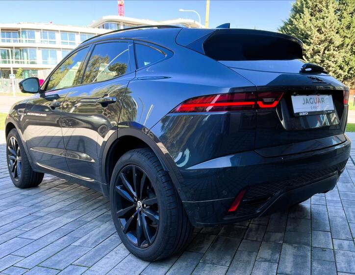 Jaguar E-Pace 4