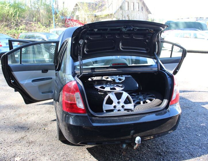 Hyundai Accent 21