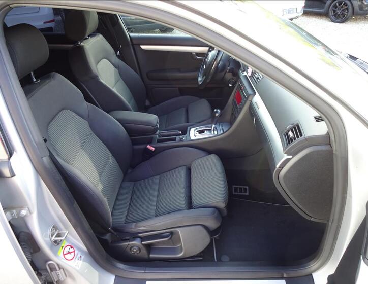 Audi A4 32