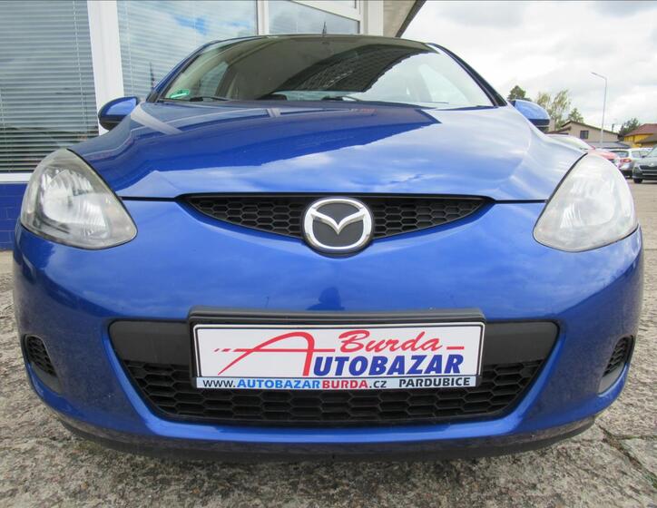 Mazda 2 3
