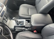 Toyota Land Cruiser 37