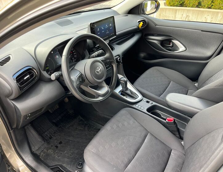 Toyota Yaris 14
