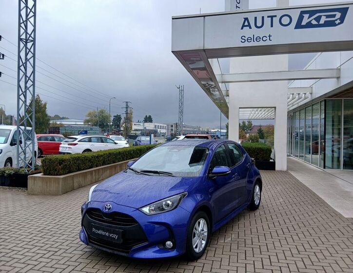Toyota Yaris 1