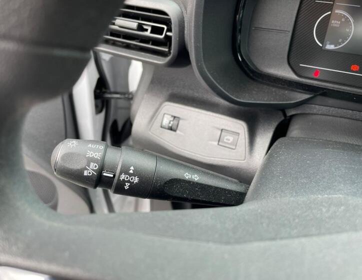 Toyota ProAce City 14