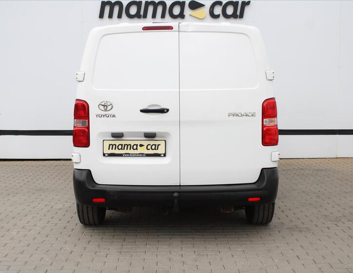 Toyota ProAce 6