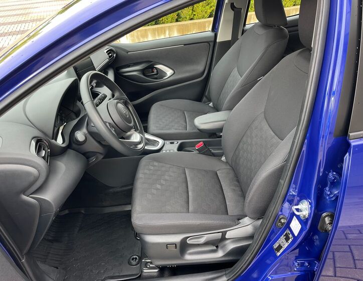 Toyota Yaris 13