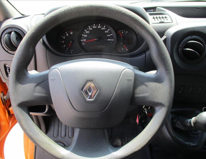 Renault Master 8