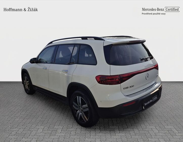Mercedes-Benz EQB 7