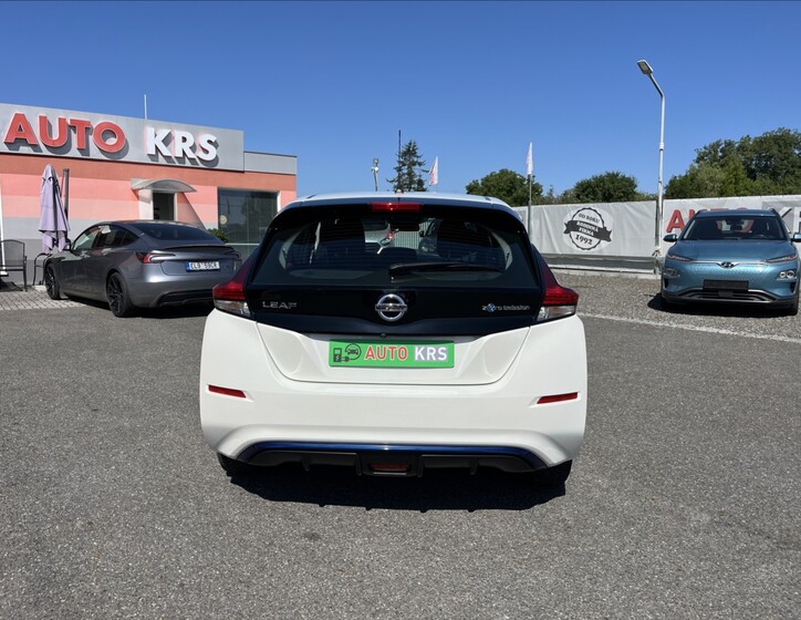 Nissan Leaf 6