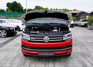 Volkswagen Caravelle 9