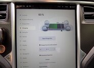 Tesla Model S 31