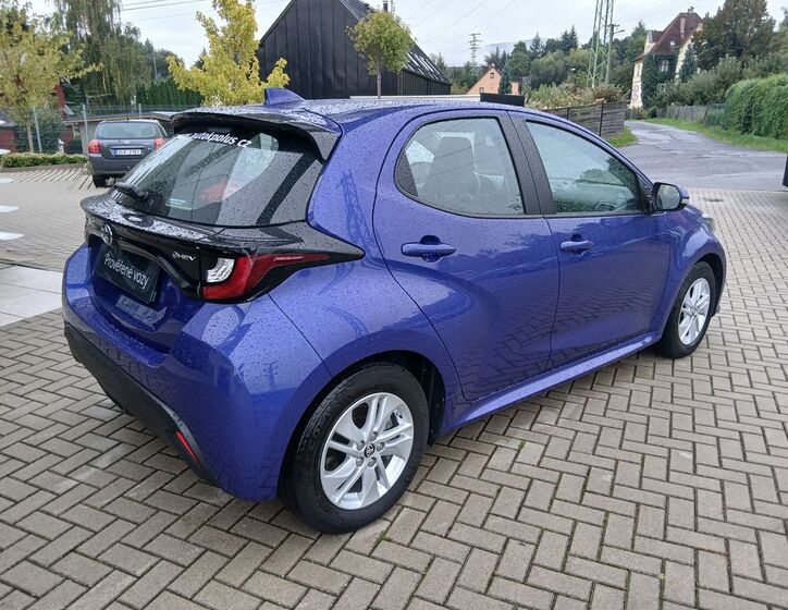 Toyota Yaris 6